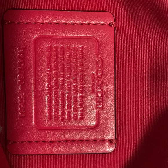 Coach pebble leather fuchsia coloured purse cross body small bag. I - Picture 4 of 8